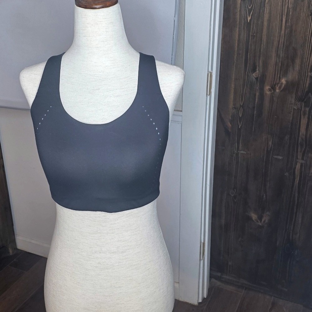 Lululemon Size 32DDD AirSupport Sports Bra High Support Black Asphalt Gray